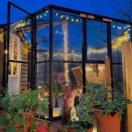 Ferienhaus Tiny Haus # Sternenblick # Sauna # Wild&heiß Garvensdorf