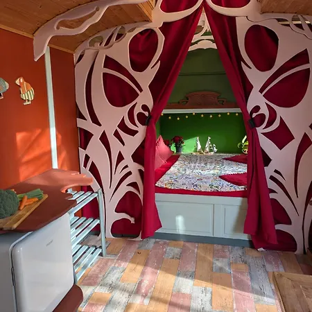 Holiday home Tiny Haus # Sternenblick # Sauna # Wild & Heiss *