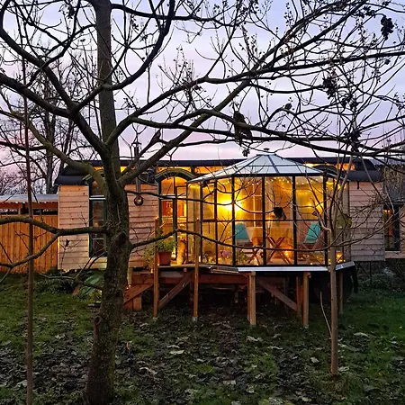 Tiny Haus # Sternenblick # Sauna # Wild & Heiss *